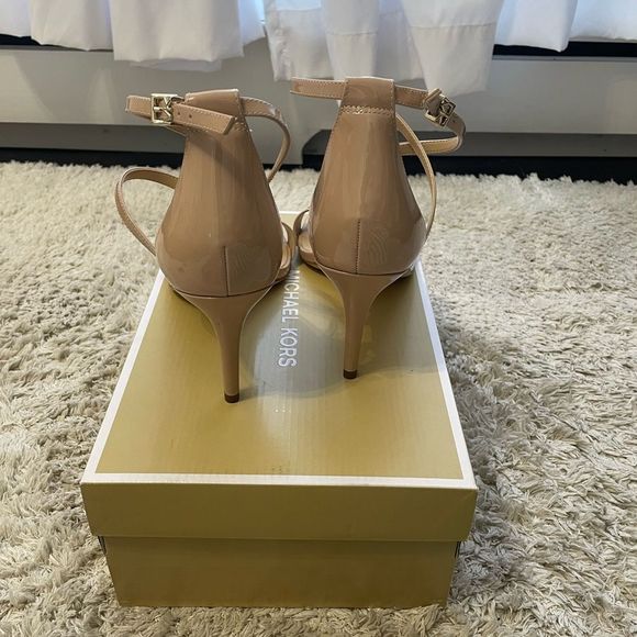 Michael Kors Ava Strappy Sandal Size 10 Blush - Picture 10 of 12